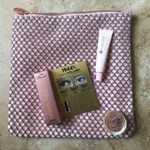 All about pink makeup bundle!
