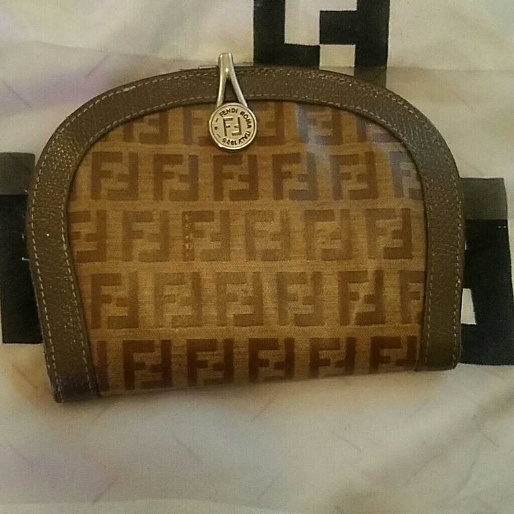 Fendi wallet coin purse