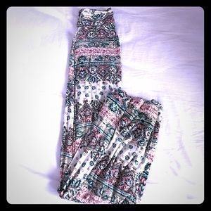 🌸EUC Charlotte Russe Maxi Skirt🌸