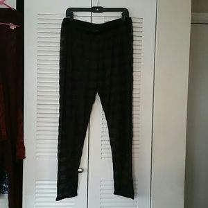 Sheer, patterned leggings