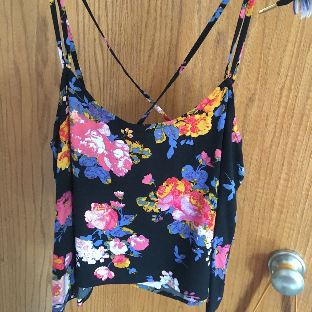 Cropped floral shirt