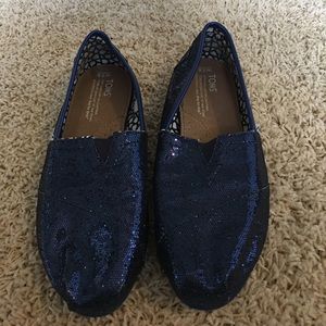 Women's navy blue Toms