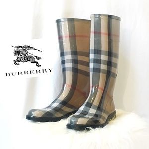LAST CHANCE!! Burberry Rain Boots 💦