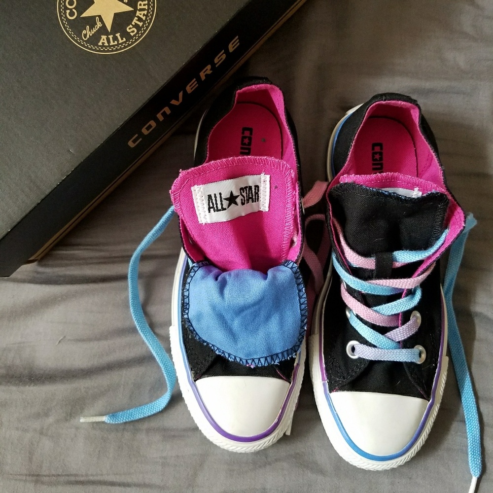 **MOVING SALE** Converse Low Tops