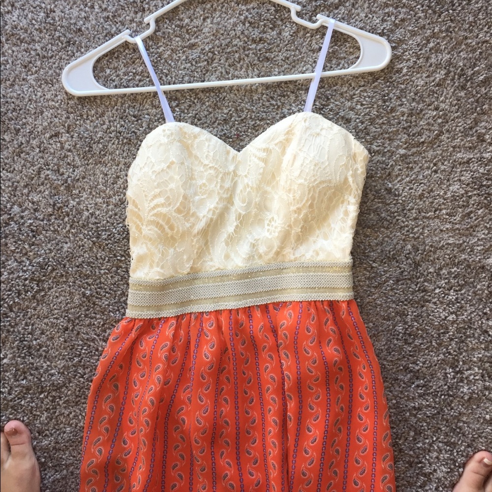 Dress - Picture 2 of 2