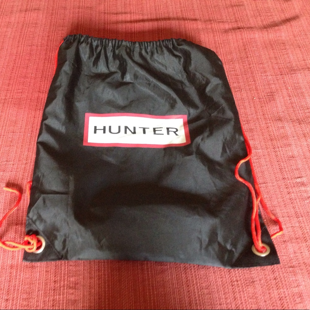A Hunter bag.