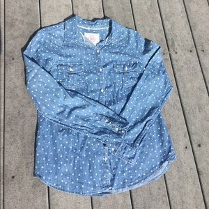 ❄️ Polka Dot Heart Button Down