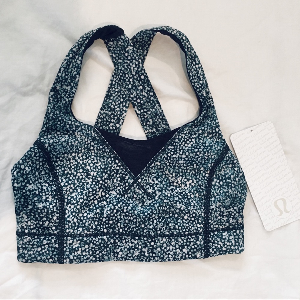 Lululemon In a Flash Sports Bra