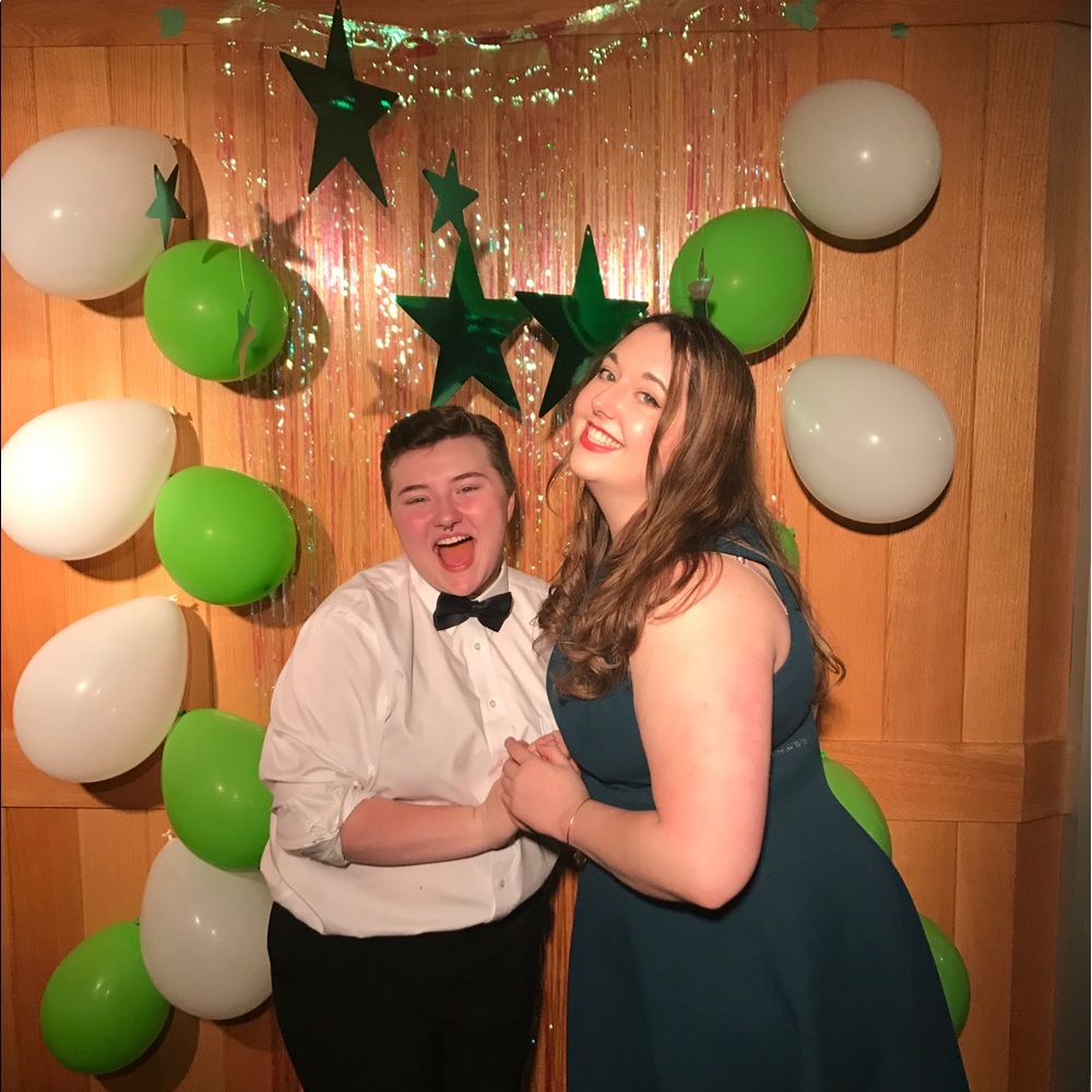 Meet your Posher, Lauren