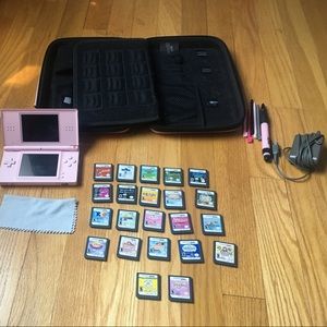 Light pink DSi bundle