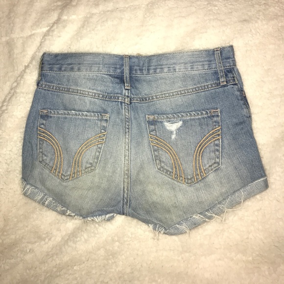 Hollister jean shorts - Picture 3 of 3