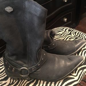 Ladies Harley Davidson riding boots