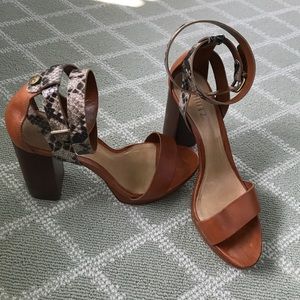 AUTHENTIC brand new Schutz heels