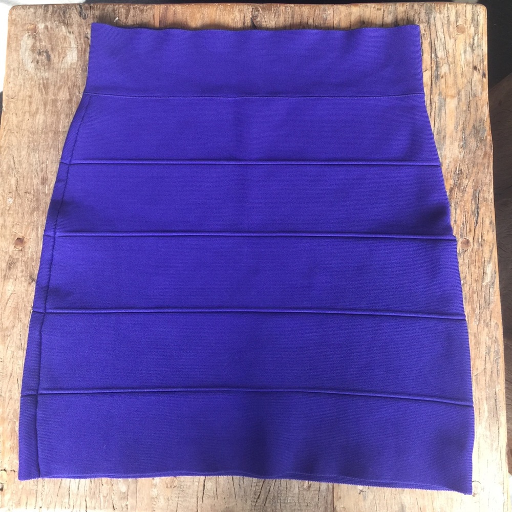 BCBGMAXAZRIA "Simone" powerskirt