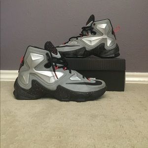 Nike Lebron 13