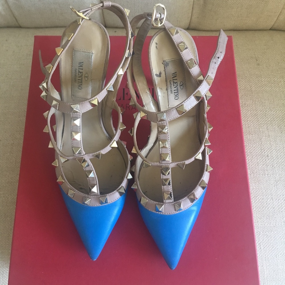 Valentino Garavani Studded Pumps