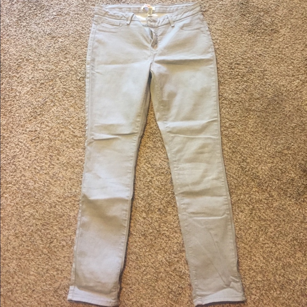 Grey skinny jeans