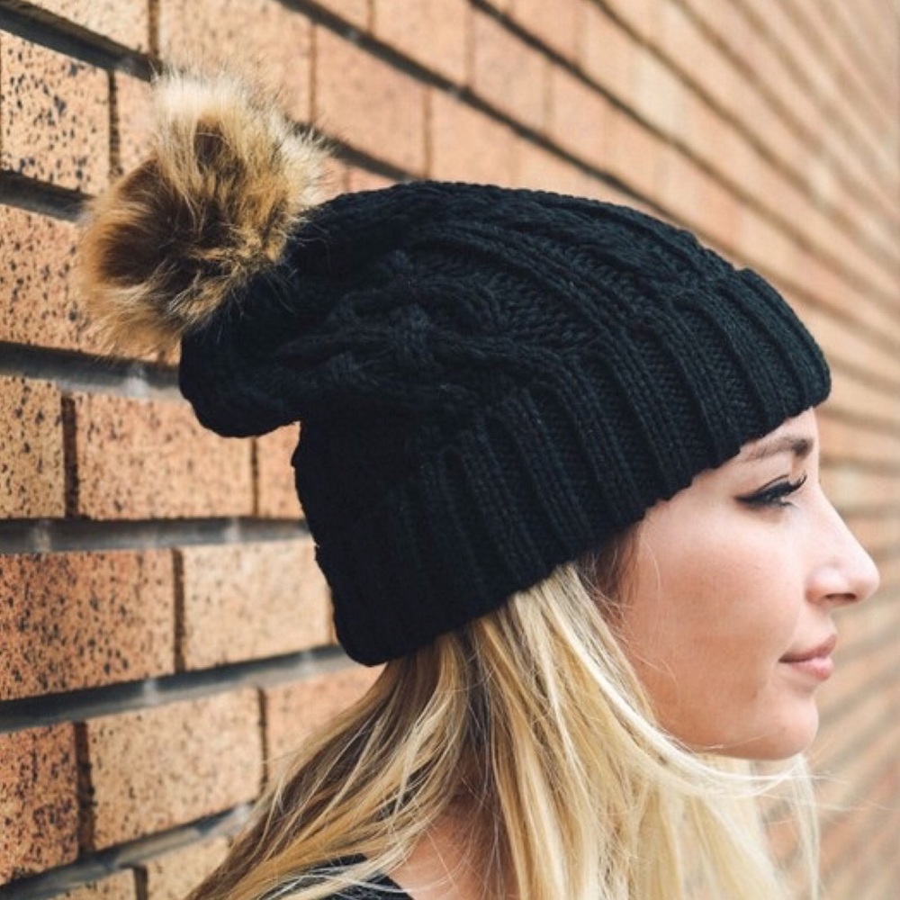 New❣️Black Cable Knit Beanie with Pom-Pom