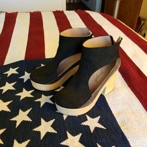 Free people clog shoe