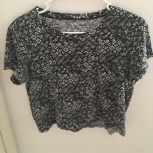 black and white crop tee