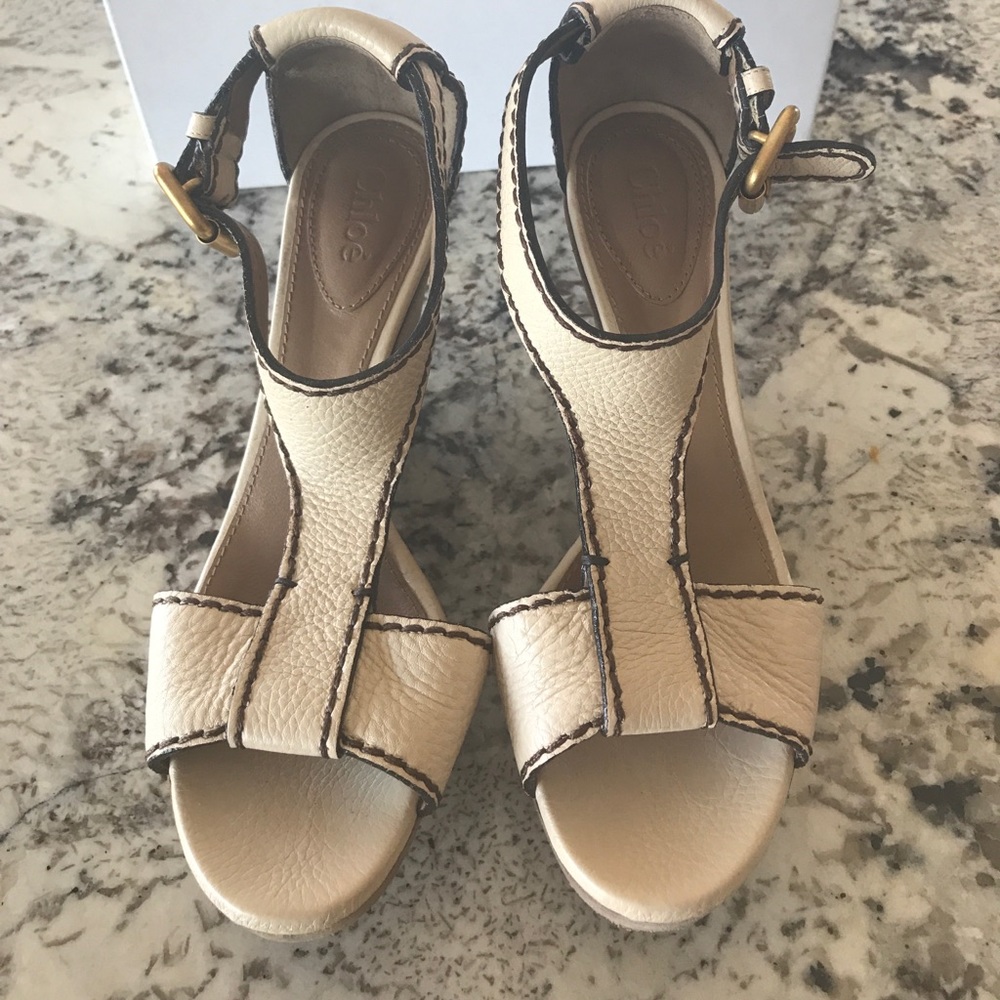 Chloe cream color platform Shoes.