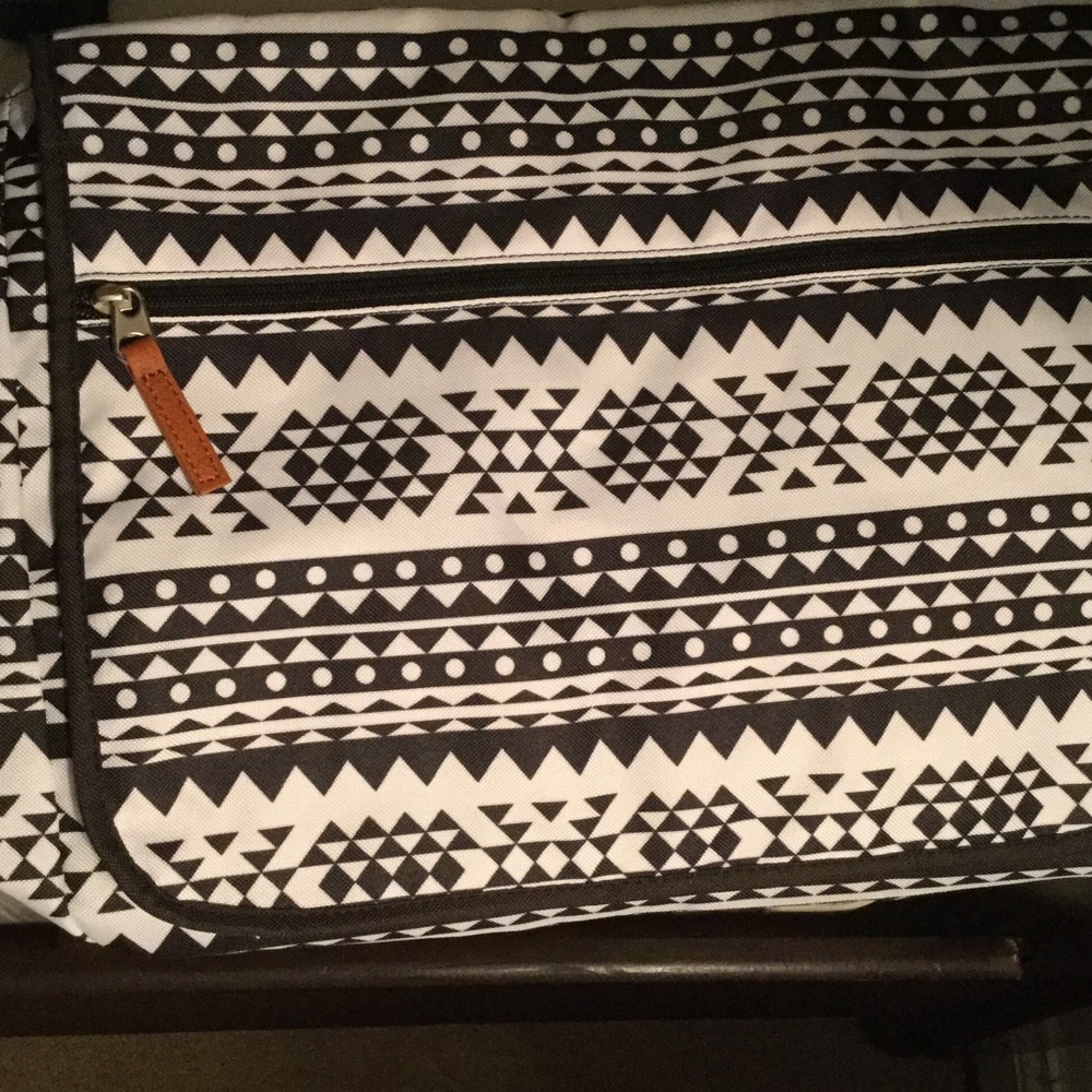 Old navy messenger bag