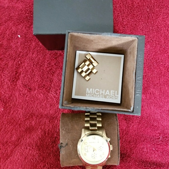 Michael kors watch