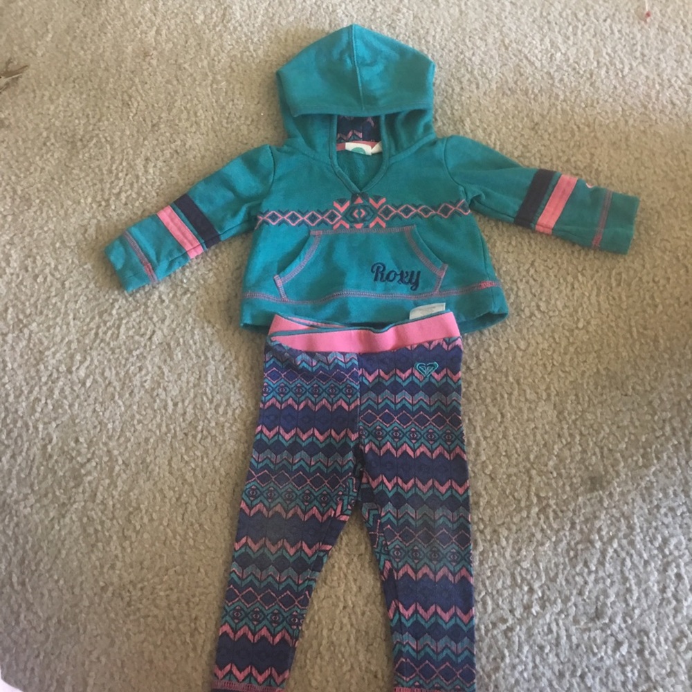 Roxy set