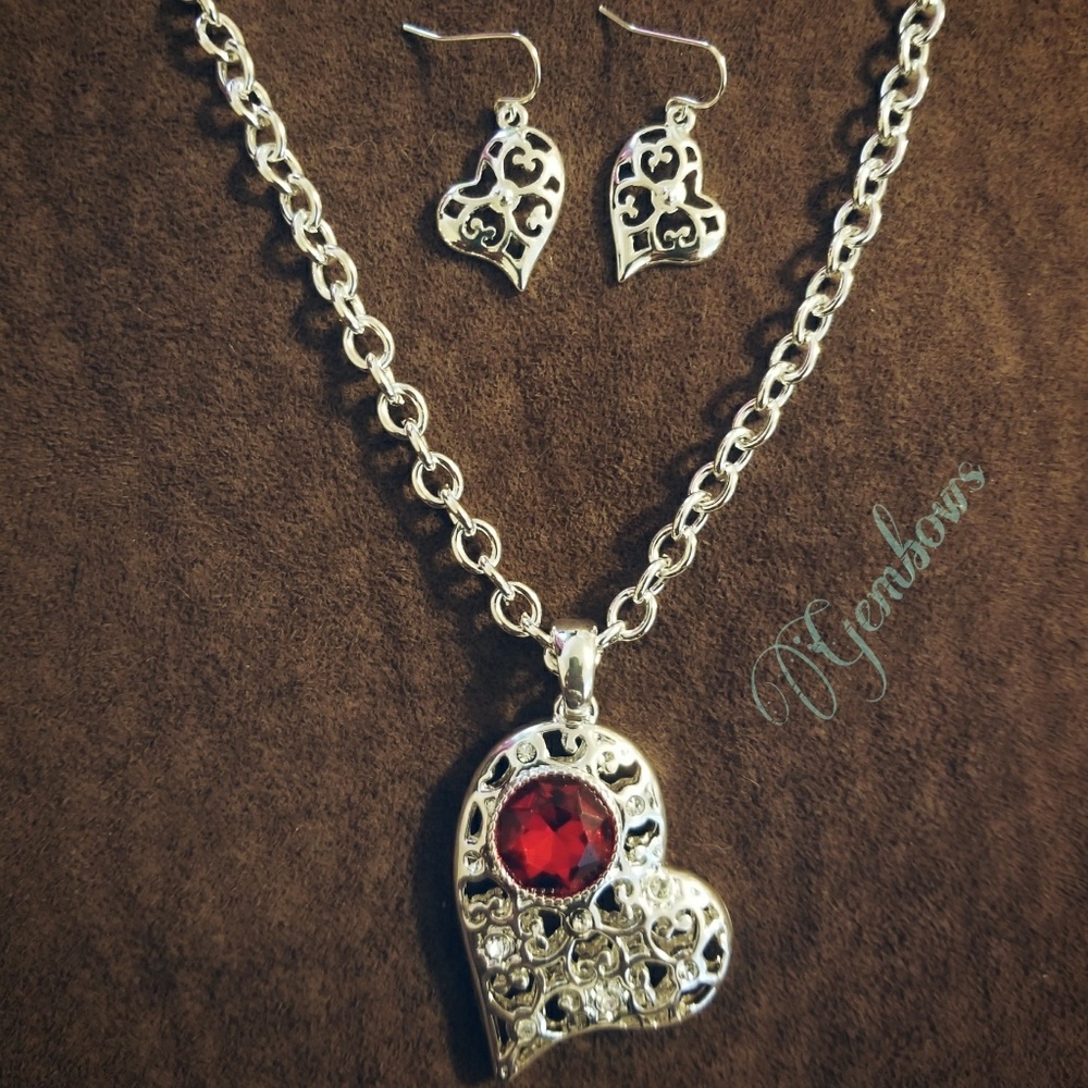 Hollow out jewel heart set