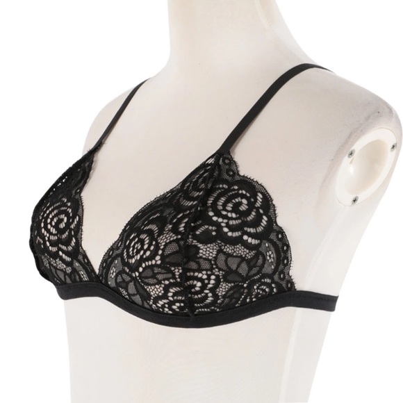 Black Floral Lace Bralette - Picture 3 of 8