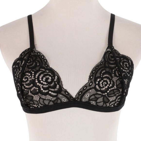 Black Floral Lace Bralette - Picture 4 of 8