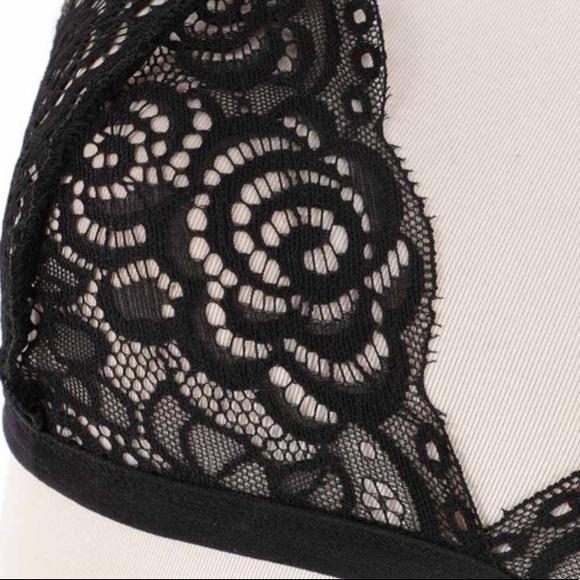 Black Floral Lace Bralette - Picture 6 of 8