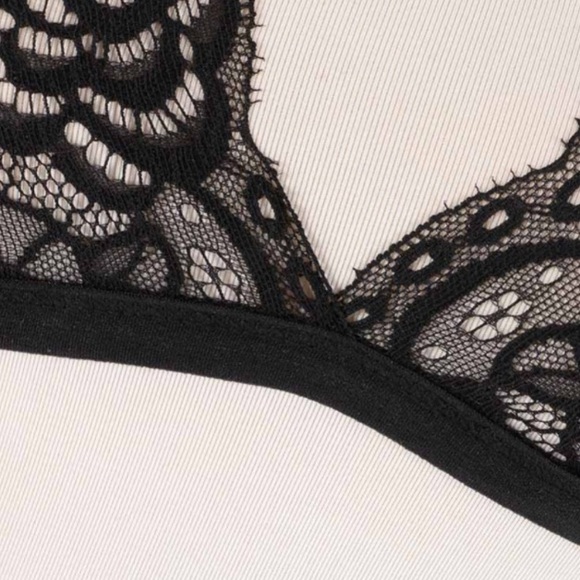 Black Floral Lace Bralette - Picture 7 of 8