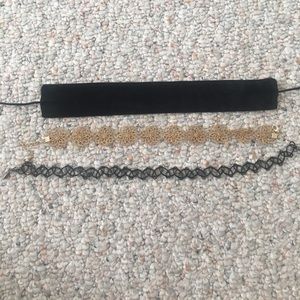 Set of 3 chokers