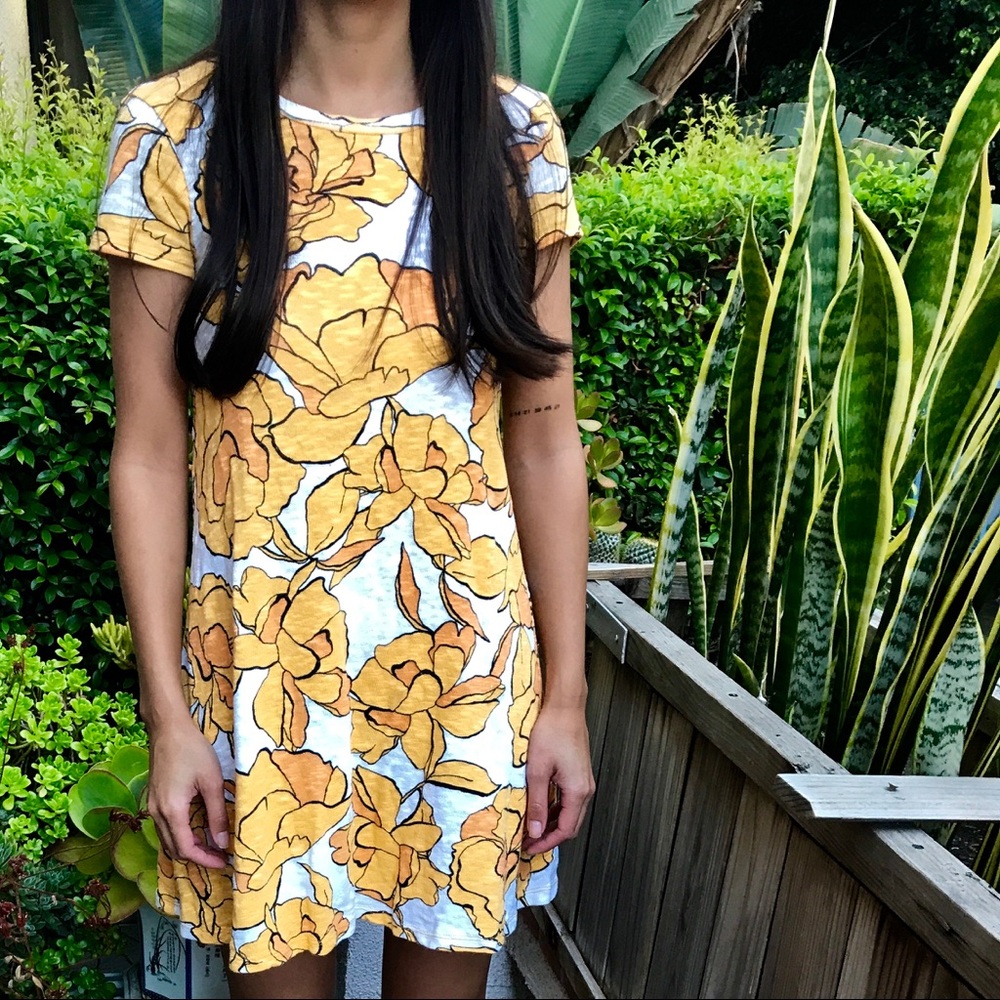 Zara Floral Print Dress - Size Small