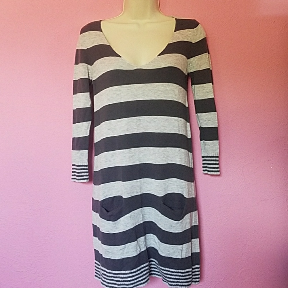 EXPRESS SWEATER DRESS 👗