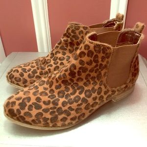 Leopard Cheetah print booties size 38 (US 8)