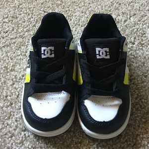 Toddler boys D.C. Shoes