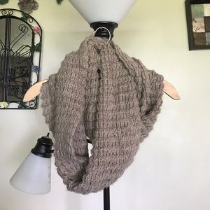 Cowl neck scarf brown