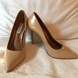 Steve Madden Pointed Toe Pumps