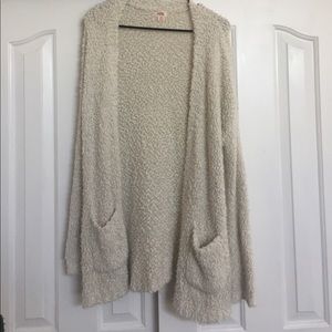 Adorable fuzzy Cardigan !