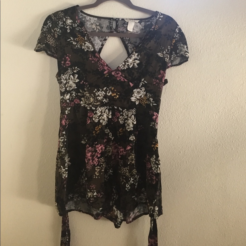 Floral forever 21 romper