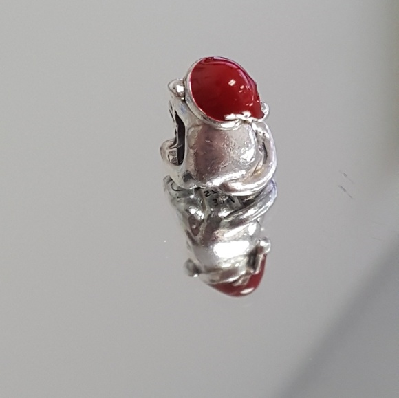 ☆SOLD☆Pandora Christmas Kitten Charm - Picture 2 of 4