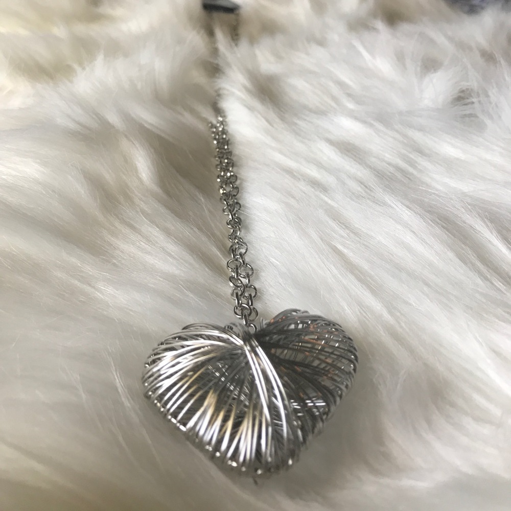 Wire Heart necklace