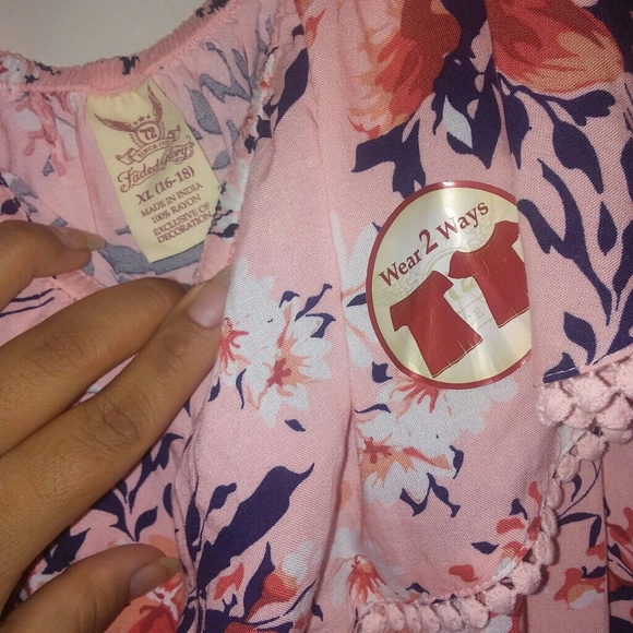 New Top - Picture 2 of 2