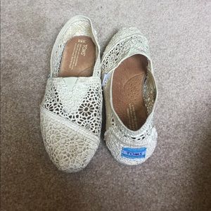 White crochet TOMS