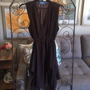 Vera Wang Sleeveless Dress