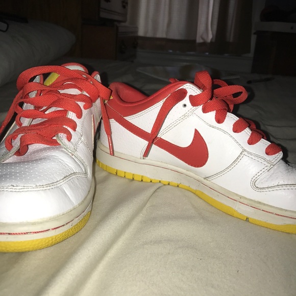 Nike shoes sz 8.5 - Picture 1 of 2