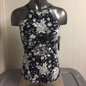 💋NWT chic floral fitted tank tops