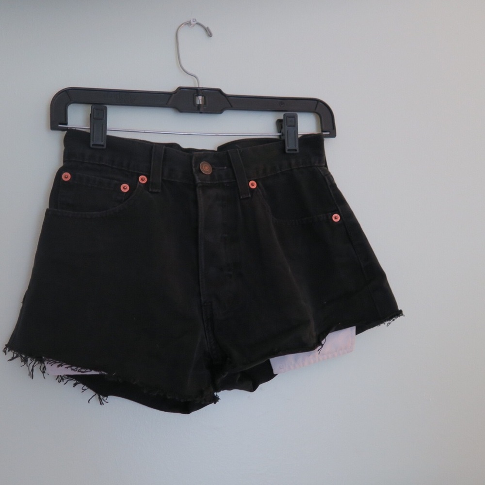 Levi black shorts